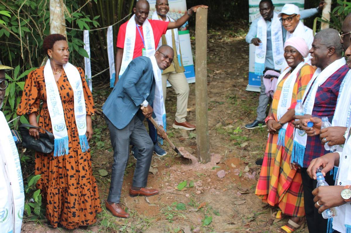 Pose de la première pioche du domaine bini de l’usp
